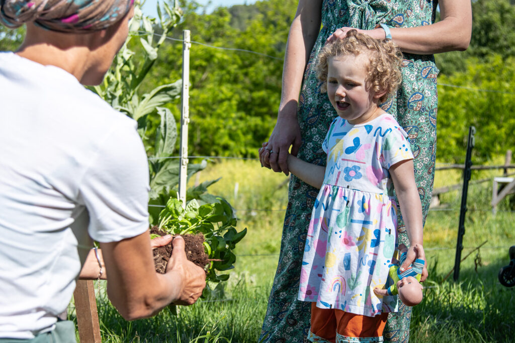 attivita-per-bambini-orto-agriturismo-di-montalbino3