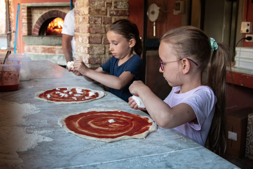 pizza-dinner-agriturismo-di-montalbino2