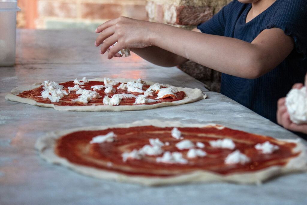 pizza-dinner-agriturismo-di-montalbino3