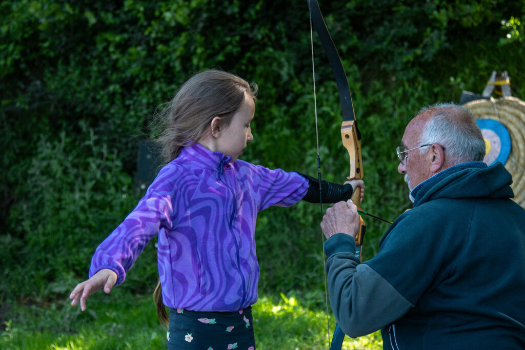 tiro-con-arco-adulti-bambini-agriturismo-montalbino5